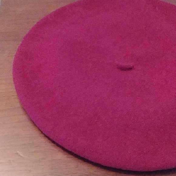 Vintage Burgundy Wool Beret - Picture 3 of 6